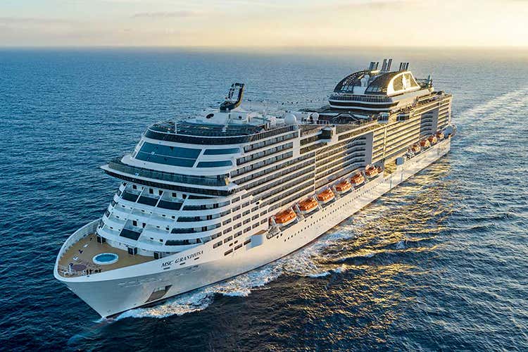 Msc Grandiosa Crociera, l'unico viaggio possibile Bolla in mare con protocolli severi Msc Grandiosa Crociera, l'unico viaggio possibile Bolla in mare con protocolli severi
