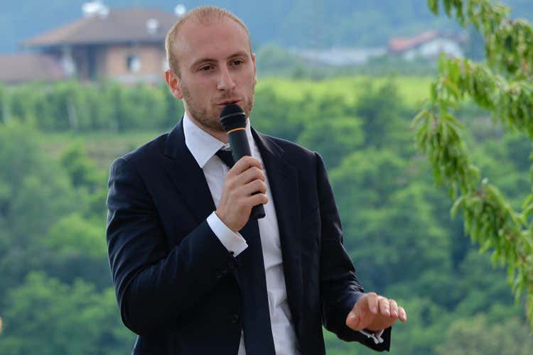 (M&uuml;ller Thurgau, vino di montagna ambasciatore della Valle di Cembra)