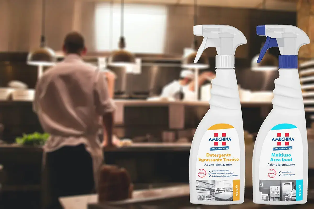 Amuchina Multiuso Igienizzante Area Food e Amuchina Sgrassante Tecnico Amuchina Professional, pulizia profonda e igiene garantita in tutti gli ambienti