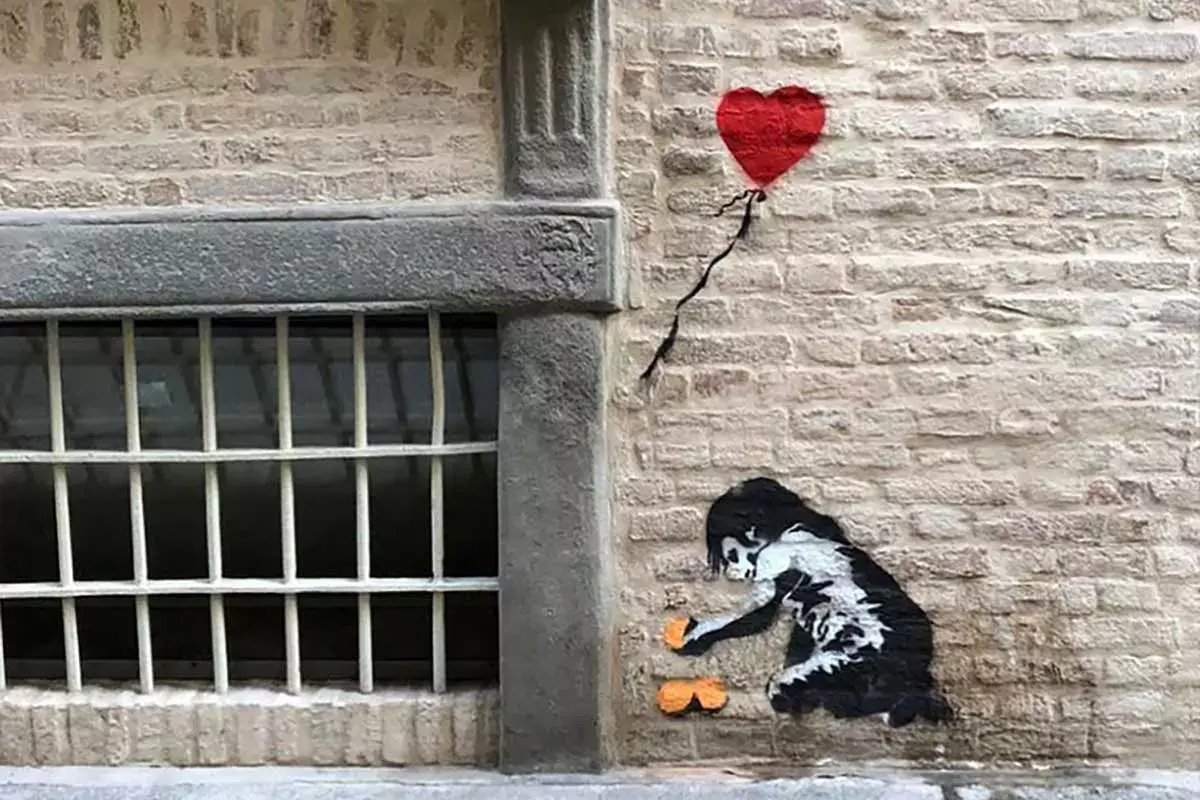 Murales forse attribuibile a Banksy, credit Fondazione Archivio Antonio Ligabue di Parma&nbsp; Ma come bello andare in giro per i &ldquo;Banksy emiliani&rdquo;