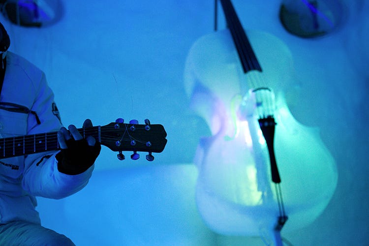 L'Ice Dome è una struttura da 300 posti (Musica e teatro sul ghiacciaio Presena)