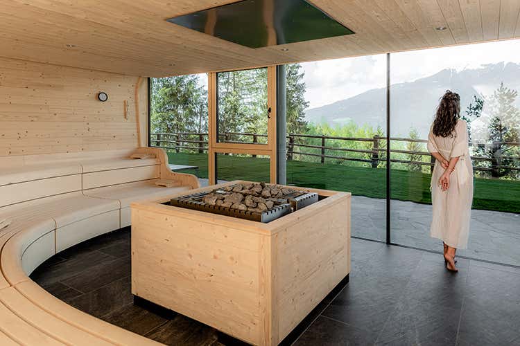 La spa Arboris si snoda su una superficie di 2.500 mq (My Arbor, un luogo dell'anima alle pendici della Plose)