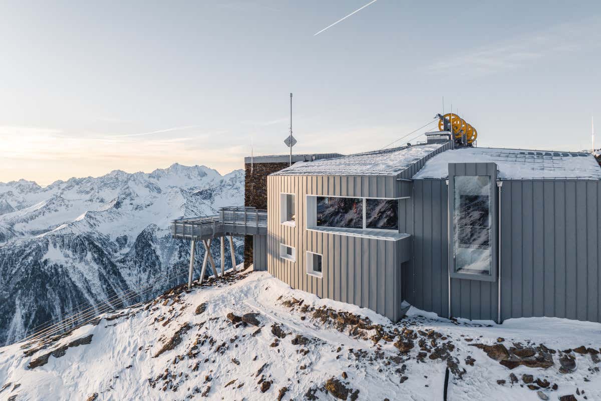 Mythe è il nuovo rifugio costruito a monte della funivia Pejo 3000 (Foto Credit: Giacomo Podetti) 