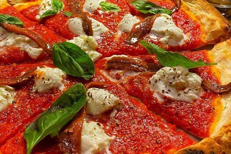 Napoli destrutturata - Una pizza che rappresenta l'ItaliaParola di Renato Pancini
