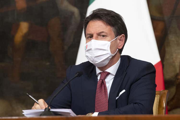 Giuseppe Conte - Natale e feste al ristorante? Fumo negli occhi per gli esercenti