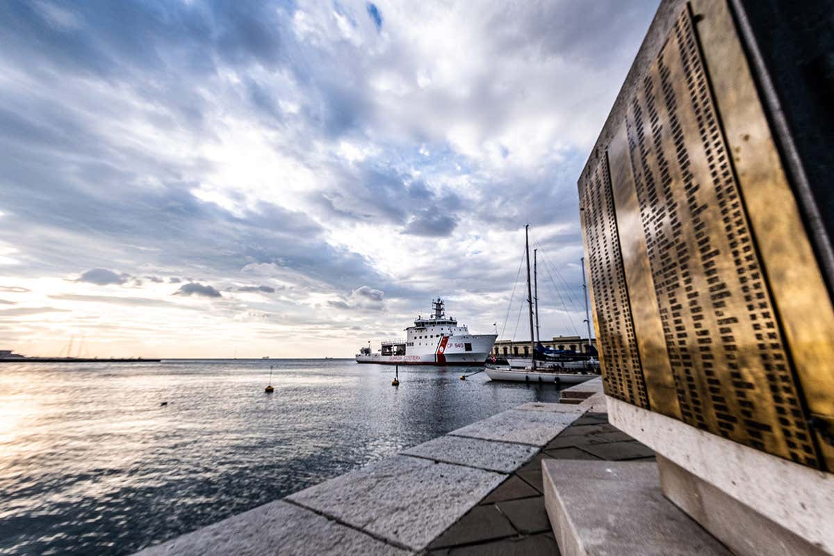 La nave Dattilo &pound;$I Maestri raccontano...$&pound; Le &ldquo;rotte sensoriali&rdquo; di Daniele Riccardi