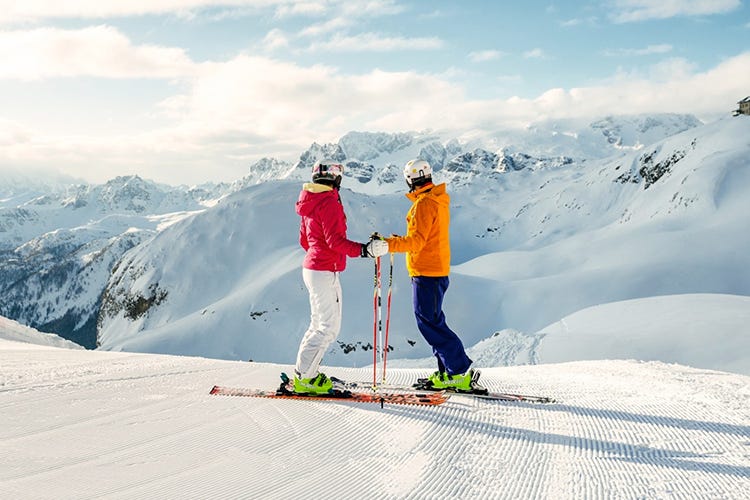 (Neve al top e giornate più lunghe Al Col Alto febbraio è sci e relax)