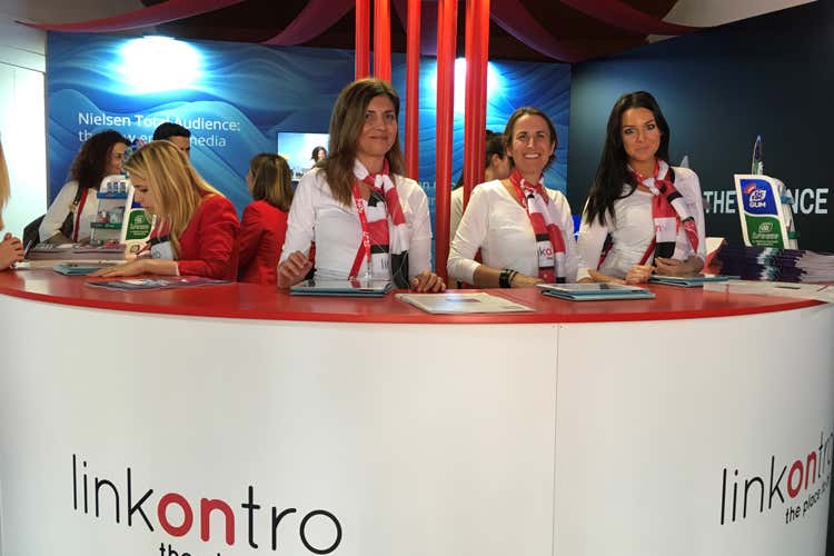 Nielsen, cibo motore della crescita Sale la Gdo, piace l'e-commerce Nielsen, cibo motore della crescita Sale la Gdo, piace l'e-commerce