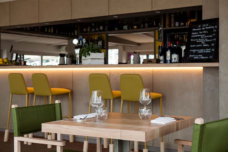 (Il Niko boy Fabrizio Sacco apre Loasi, ristorante sul mare a Silvi)