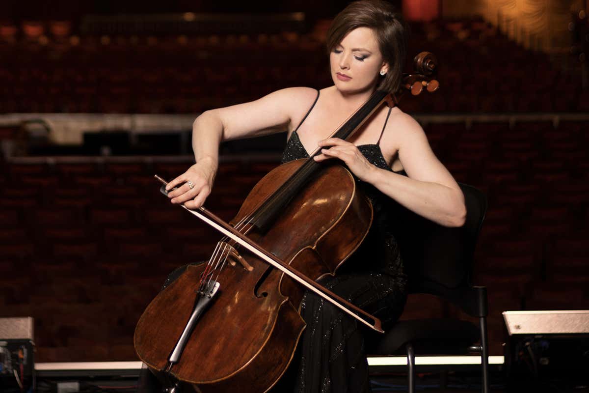 Nina Kotova Cena stellata in un castello con musica d’eccezione: torna Domus Artium