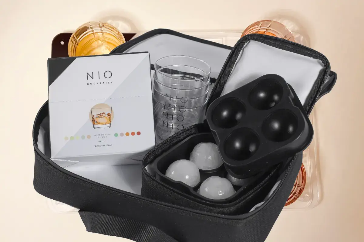 Lo zaino per portare in gita i cocktails gi&agrave; pronti da bere Per le Feste o in gita, sempre gi&agrave; pronti i grandi cocktails