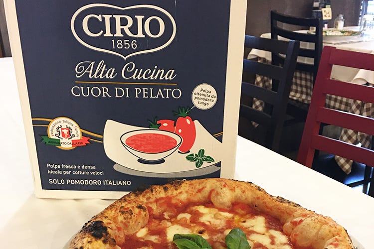 Da più di dieci anni i Matrone hanno scelto il pomodoro Cirio Alta Cucina - Nisida a Milano Verace cucina partenopea