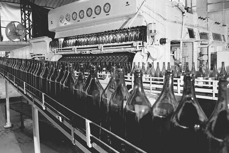 Immagine d'epoca (Nocera Umbra Fonti Storiche La tradizione orientata al futuro)