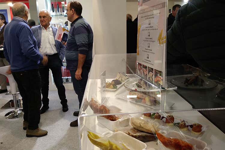 (Non solo buono, ma bello e salutare Greci parla a tu per tu con la ristorazione) (Non solo buono, ma bello e salutare Greci parla a tu per tu con la ristorazione)