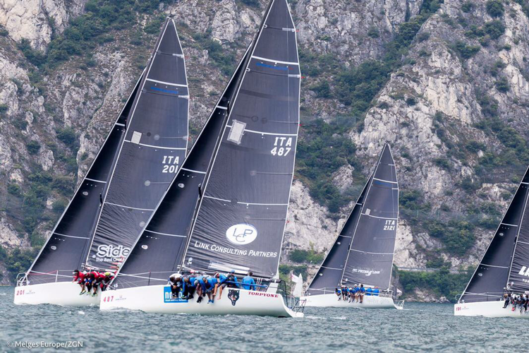 Norda, il team vola sulle acque del Garda L'imbarcazione vince la regata di Riva Norda, il team vola sulle acque del Garda L'imbarcazione vince la regata di Riva