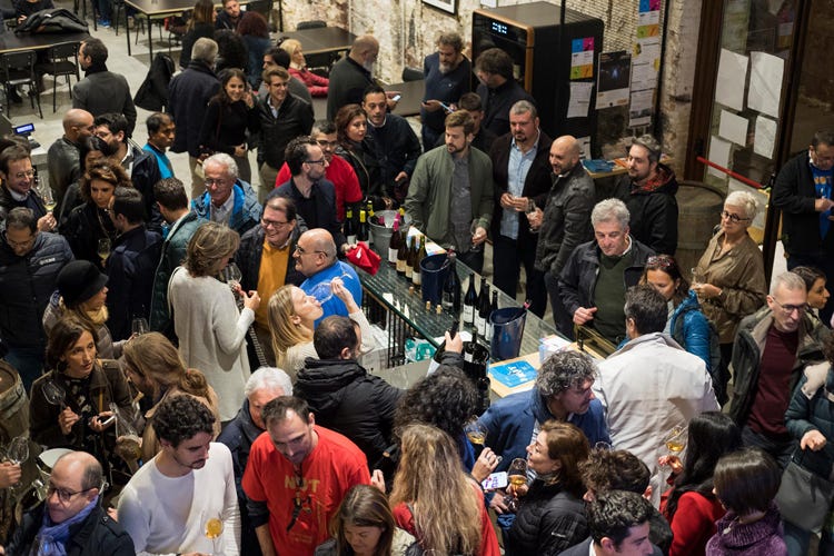 (Not - Rassegna dei Vini Franchi A Palermo oltre 500 vini bio)