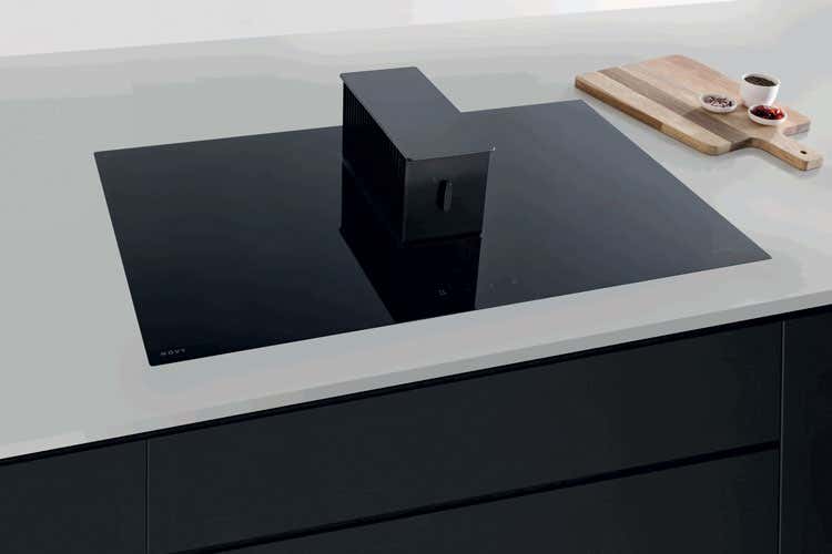 (Novy segue le tendenze La cappa Panorama per le cucine esterne)