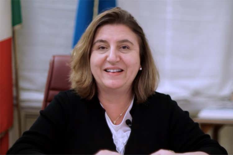 Nunzia Catalfo - Cig, pronte altre 18 settimane? Via il 15 luglio, formula 9 9