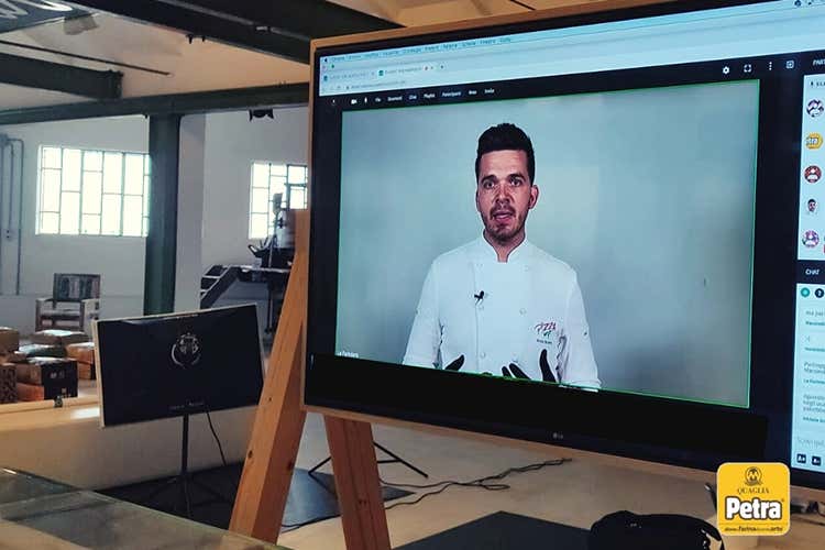 Nuova didattica ibrida alla Scuola del Molino di Petra