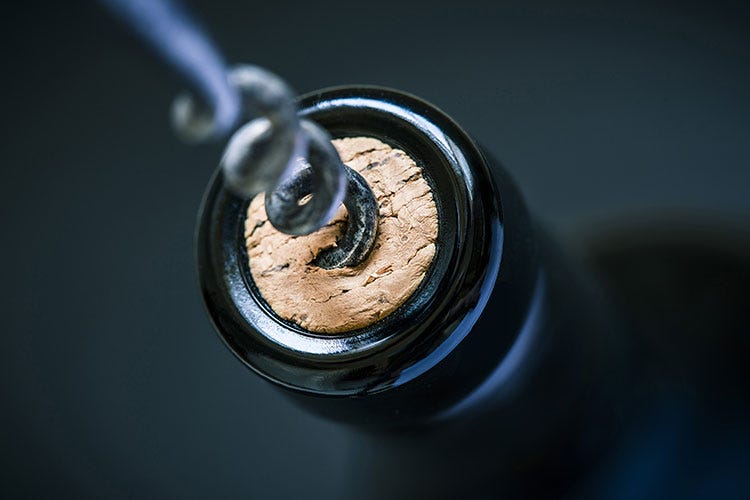 La proroga serve ad aiutare i produttori di vino dell'Ue - Nuove misure anti-crisi per il vino: c’è il primo sì del Parlamento europeo