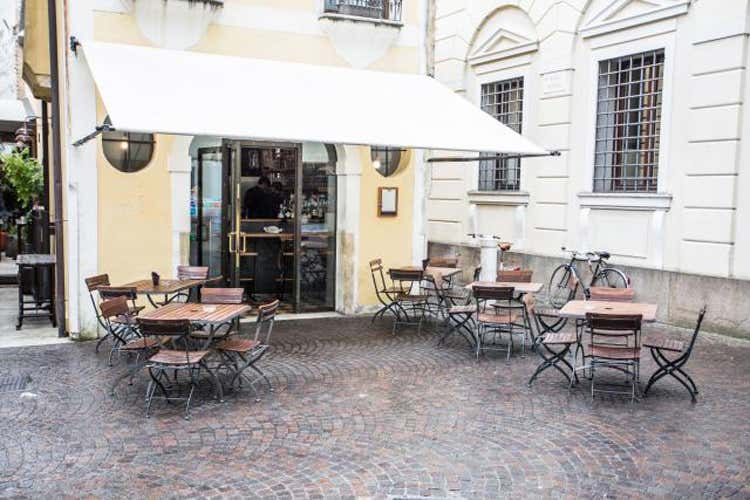 Manuel Gobbo e Beatrice Simonetti Le novità in cucina al bistrot “Al Corder” Manuel Gobbo e Beatrice Simonetti Le novità in cucina al bistrot “Al Corder”