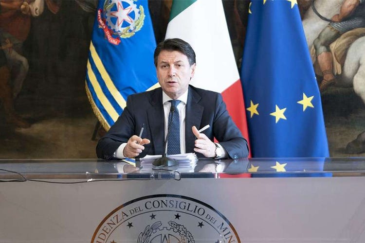 Il premier Giuseppe Conte - Nuovo Decreto, ancora una stretta