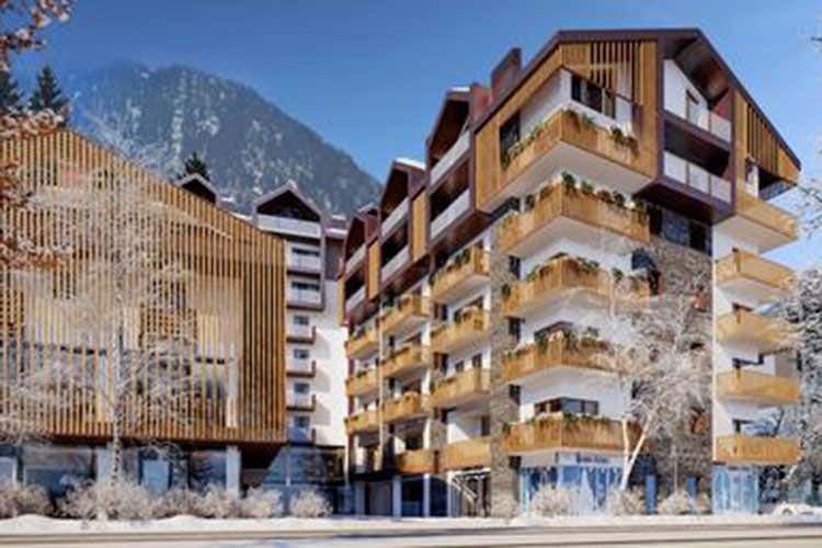 (Nuovo cinque stelle a Courmayeur) (Nuovo cinque stelle a Courmayeur)