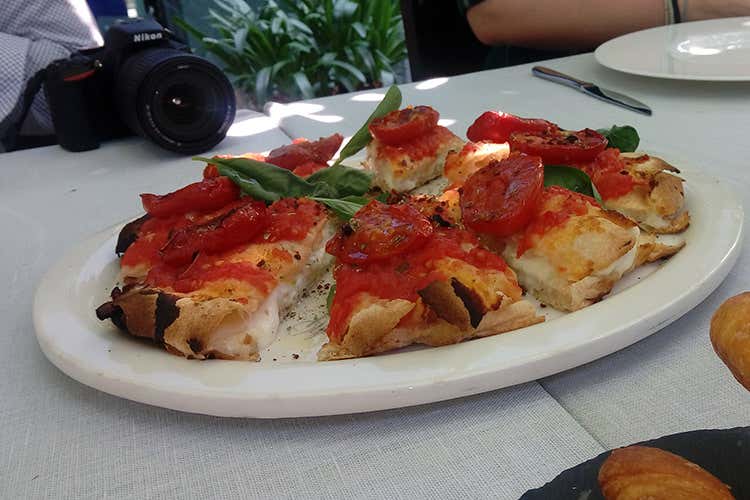 (Offerta vincente? È la qualità a deciderlo Dalla pizza al gelato, dai Bedussi a Brescia) (Offerta vincente? È la qualità a deciderlo Dalla pizza al gelato, dai Bedussi a Brescia)