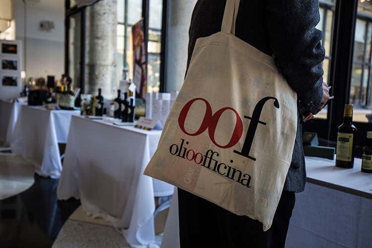 (Olio Officina Festival, 7ª edizione con tema Io sono un albero) (Olio Officina Festival, 7ª edizione con tema Io sono un albero)