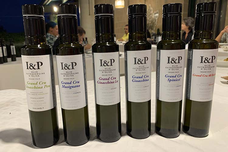 Grand Cru di I&P pronti per essere abbinati ai piatti Olio extravergine di oliva Il piacere al centro dell&rsquo;Etruria