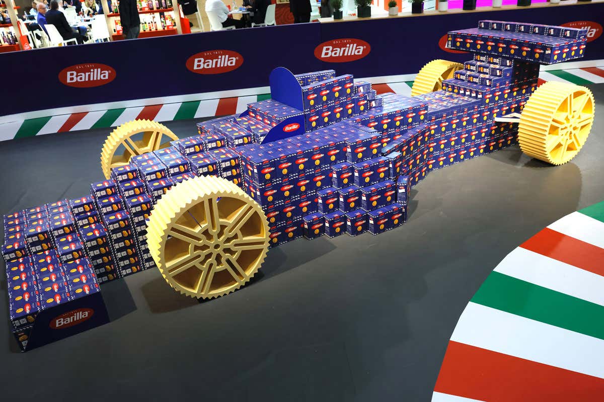 Barilla lancia “Gran Ruote”, la pasta nata dall’incontro con la Formula 1 Barilla lancia “Gran Ruote”, la pasta nata dall’incontro con la Formula 1