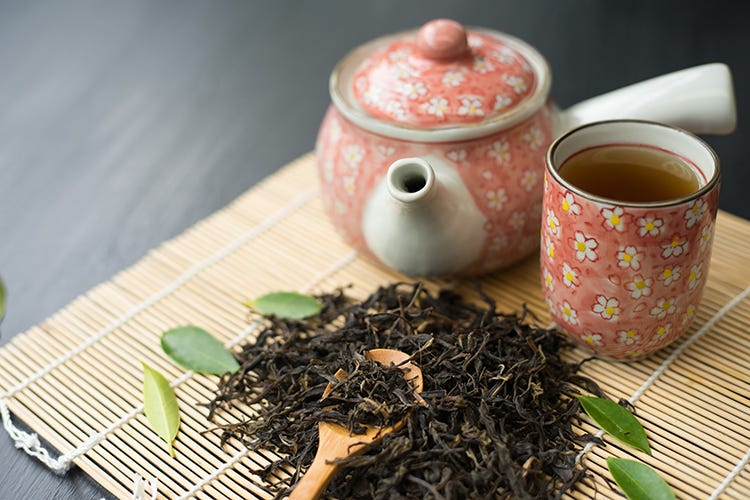 L’ora del tè, magica bevanda Oolong di Cina e Taiwan