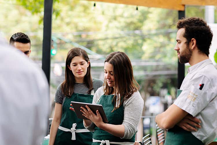 Con OpenTable &egrave; possibile raccogliere recensioni verificate dagli ospiti ed effettuare prenotazioni 24 ore su 24 (OpenTable, le nuove tecnologie al servizio della ristorazione)