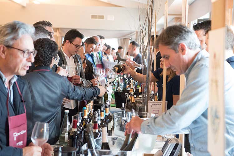 (OpenWine Partesa a Bologna Ristoratori e produttori s’incontrano) (OpenWine Partesa a Bologna Ristoratori e produttori s’incontrano)