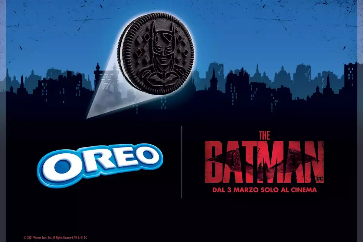 Oreo Original con il volto di Batman Il volto di Batman sui biscotti Oreo