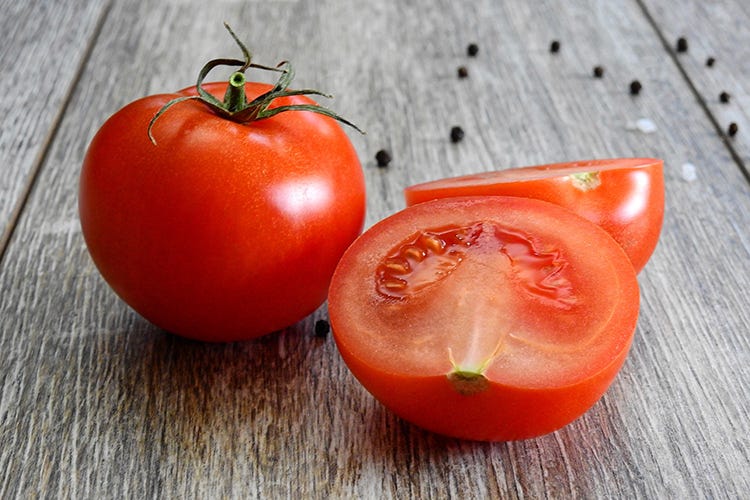 Il pomodoro è considerato il re degli ortaggi (Con Orobica Food alla scoperta del re degli ortaggi: il pomodoro)