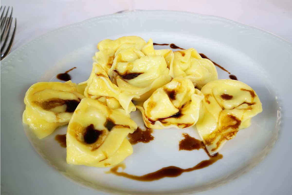Tortelloni ripieni di ricotta Un viaggio a Modena a caccia di sapori genuini