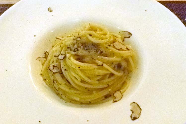 Spaghettone al tartufo - Osteria A Modo Mio nel padovano Cucina sana, attenzione ai dettagli