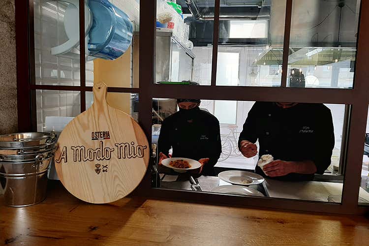 Cucina a vista - Osteria A Modo Mio nel padovano Cucina sana, attenzione ai dettagli