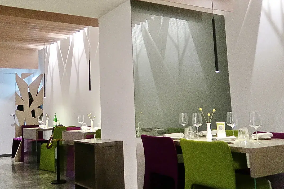 La sala del ristorante L&rsquo;Ottava Nota, ristorante di classe modernamente gourmet