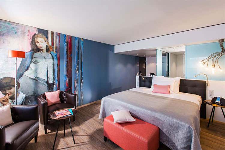 (Otto nuove strutture per Worldhotels) (Otto nuove strutture per Worldhotels)