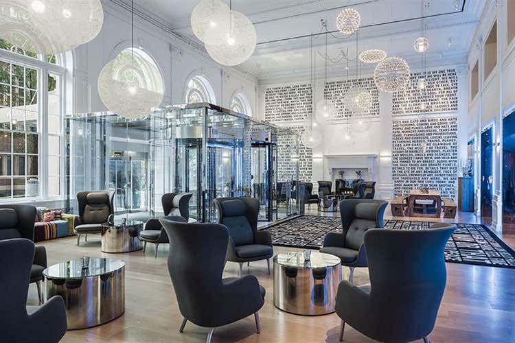 (Otto nuove strutture per Worldhotels) (Otto nuove strutture per Worldhotels)