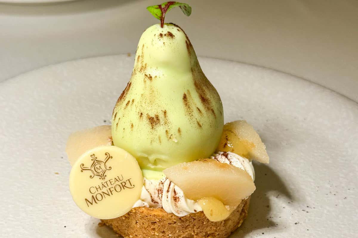 Château Monfort veste l’inverno di Milano tra storia liberty, fiaba urbana e tavole delle feste Château Monfort veste l’inverno di Milano tra storia liberty, fiaba urbana e tavole delle feste