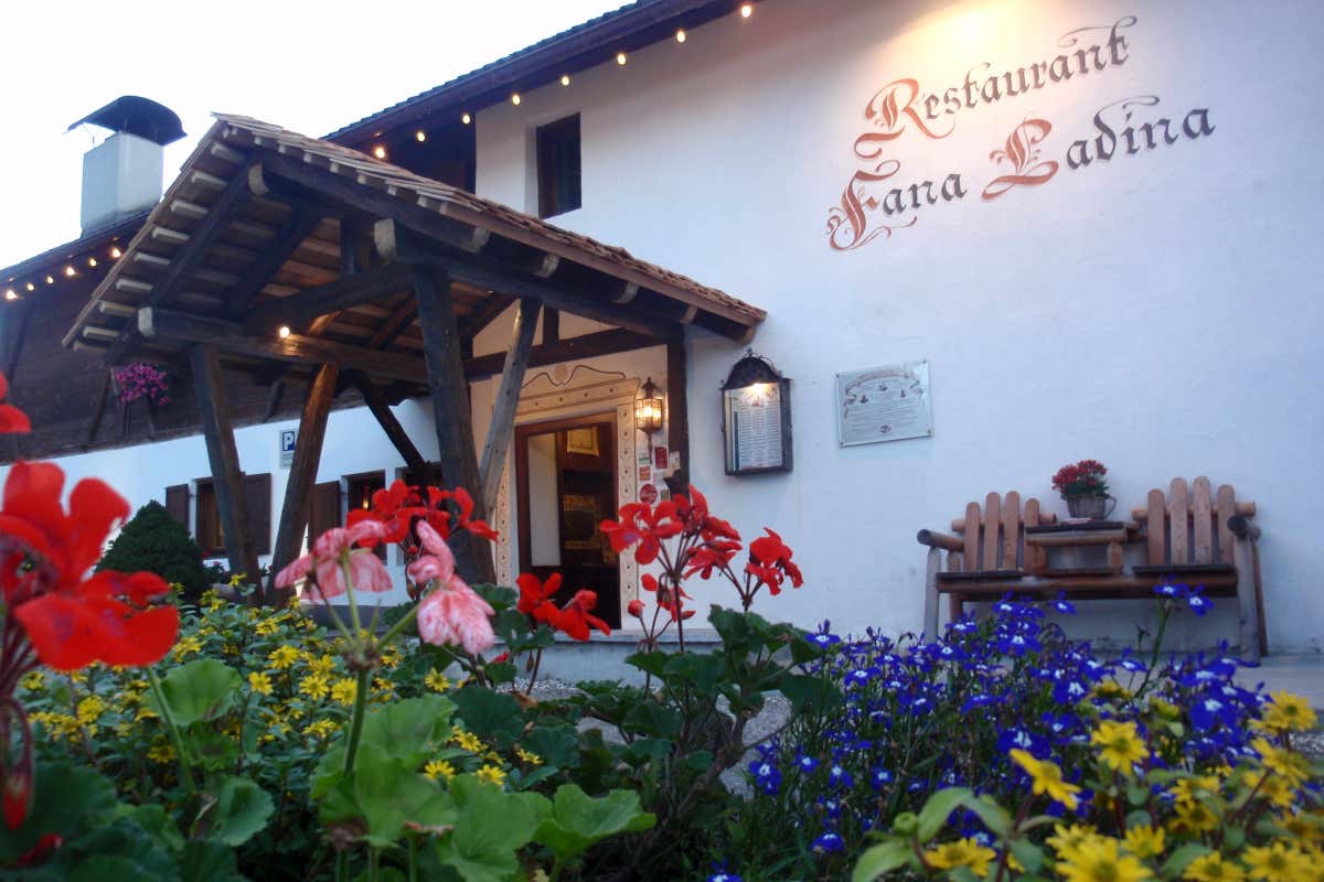 Alla scoperta dei sapori e dei borghi nascosti della Val Badia Alla scoperta dei sapori e dei borghi nascosti della Val Badia