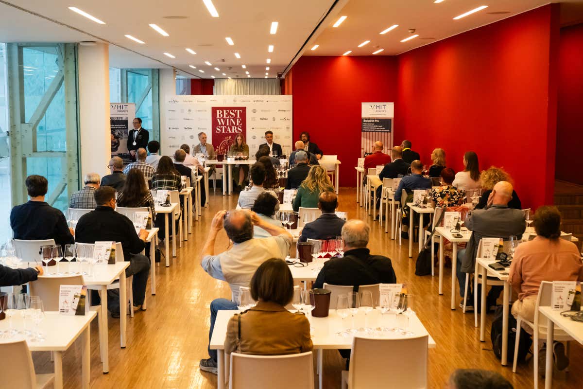 Best Wine Stars 2025: tutti i premiati, buyer da 45 Paesi e masterclass sold out