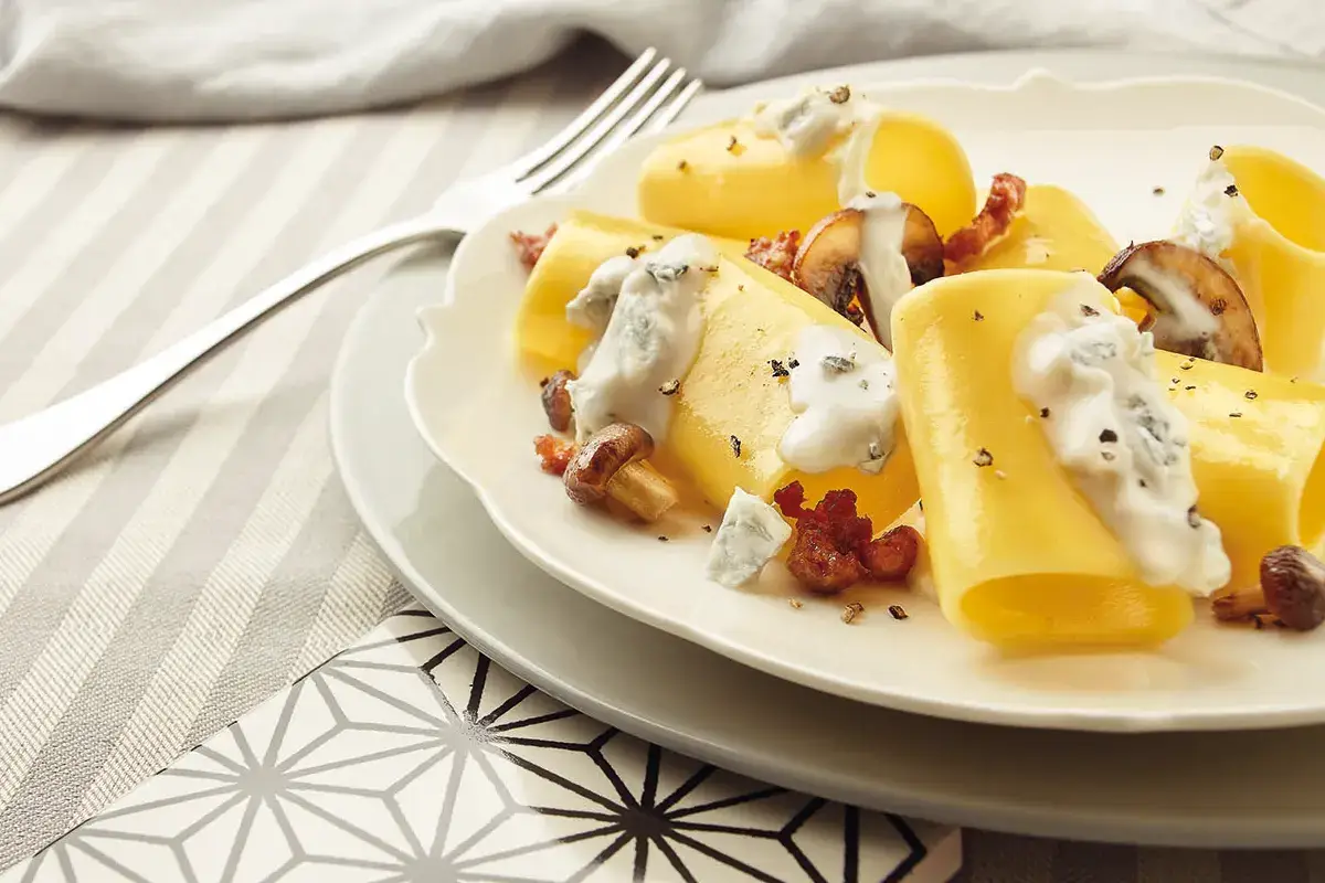 Paccheri al forno con Gorgonzola Dop Paccheri al forno con Gorgonzola Dop