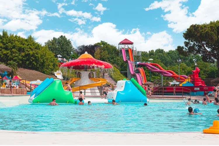 Troppo caldo in centro, a Padova i turisti invadono... il parco acquatico