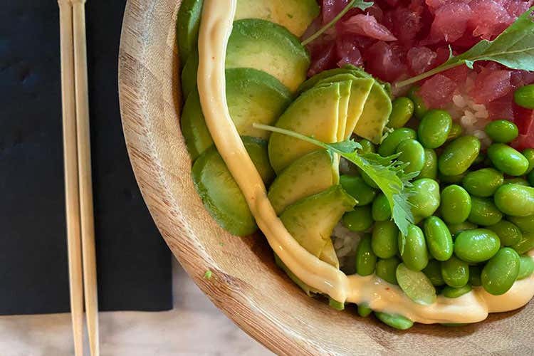 Piatti detox per un'alimentazione hawaiana e sana - A Roma pokè light e tropicali anche per asporto e delivery
