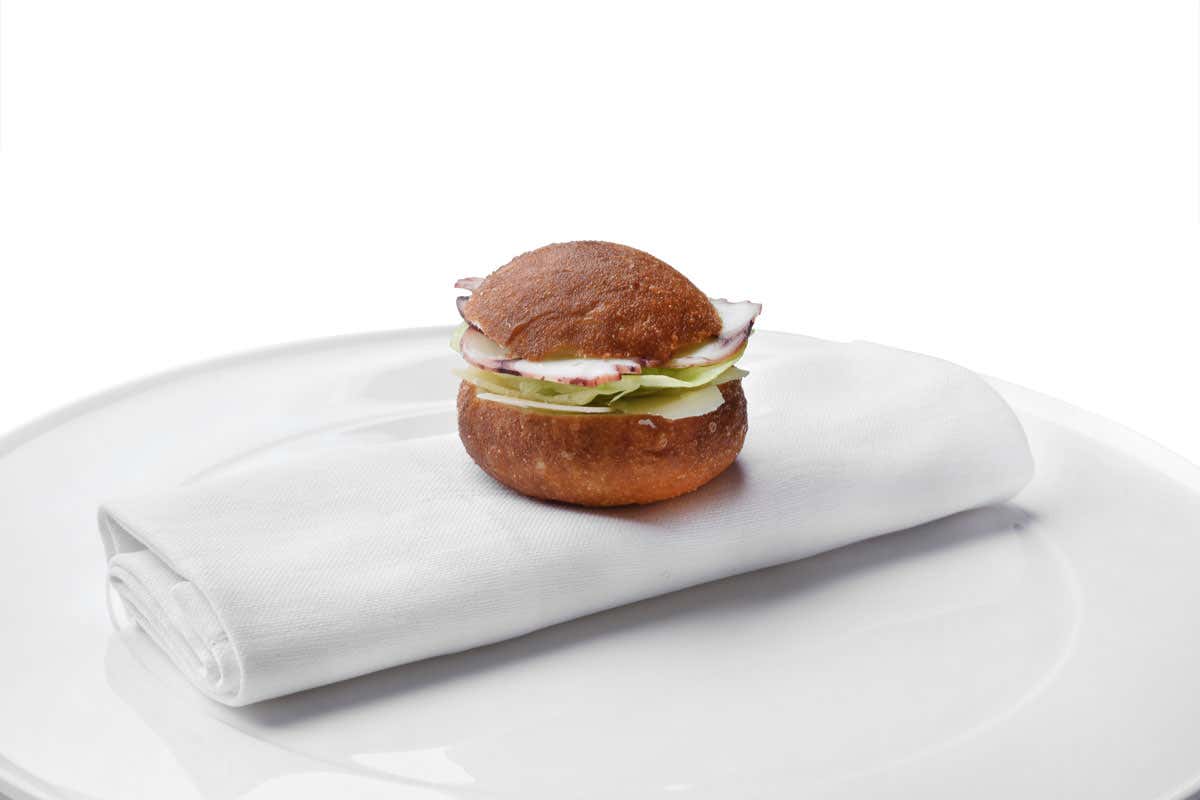 Non solo alta cucina, al Ristorante Romano il sommelier anticipa i tuoi desideri