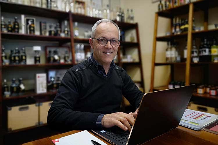 Paolo Brunello - Grappa Brunello c'è da 180 anni Non sarà il Covid-19 a fermarla Paolo Brunello - Grappa Brunello c'è da 180 anni Non sarà il Covid-19 a fermarla